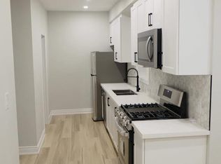 118 Sackville St, Toronto, ON M5A 3E7