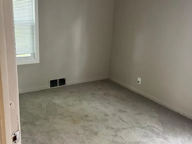 16905 Lamphere St — Photo 3