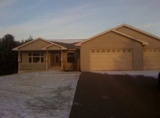 15 Mikaela Ln, Esko, MN 55733