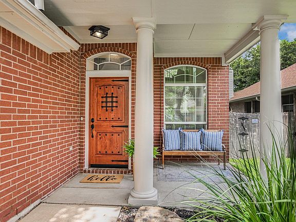 2nd image of 8349 Alvin High Ln
