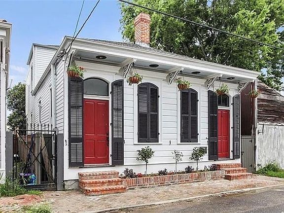 3rd image of 2517 Saint Thomas St