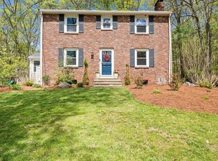 541 Flagg Hill Rd, Boxboro, MA 01719