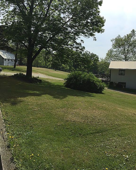 2nd image of 520 Tract Rd