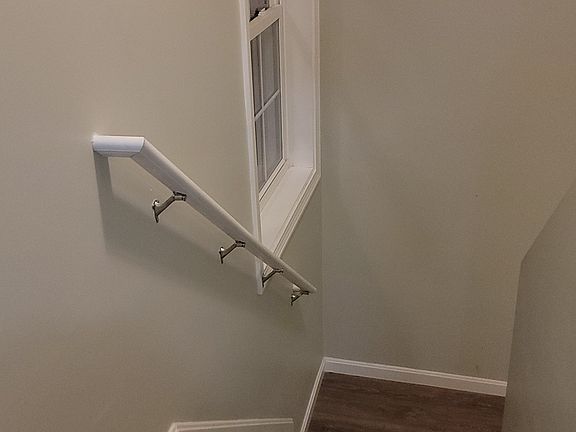 3rd image of 9 Gillen St