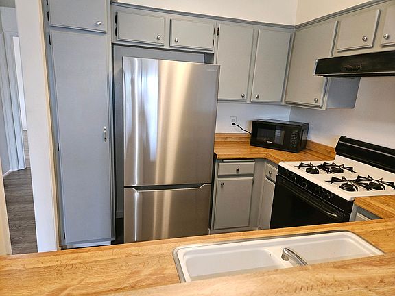 3rd image of 4860 E Lane Ave Unit 233