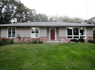 2070 Grand Detour Rd, Dixon, IL 61021
