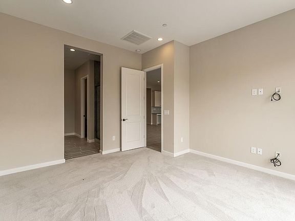 4th image of 9009 Skye Treeline St