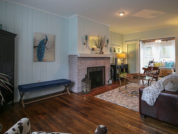 2nd image of 405 Glen Park Dr