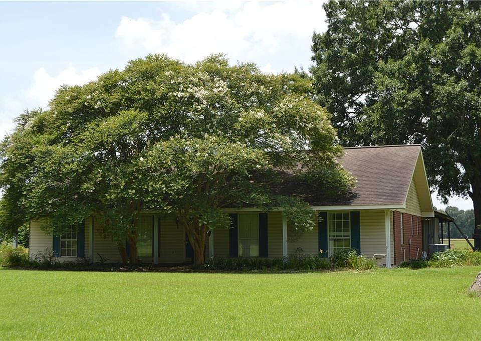 1st image of 284 Clemen Luneau Rd