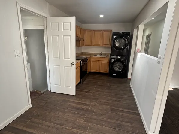 (undisclosed Address), Central Islip, NY 11722