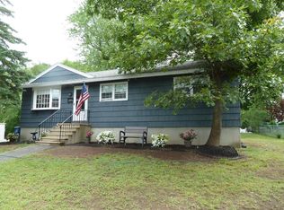 28 Packard St, Lawrence, MA 01843