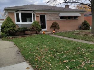 32500 Warner Dr, Warren, MI