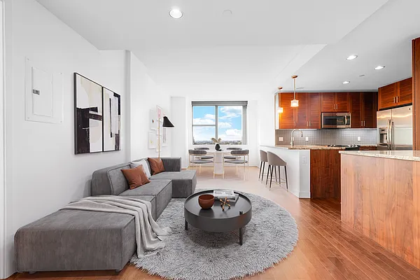 Sold by Mitra Hakimi Realty Group, LLC | media 26