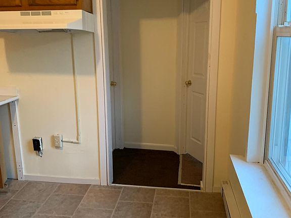 3rd image of 50 Ashley St #2