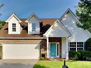 3319 Kingshire Way, Lake Wylie, SC 29710