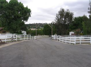 3660 Monterey Rd, Atascadero, CA 93422