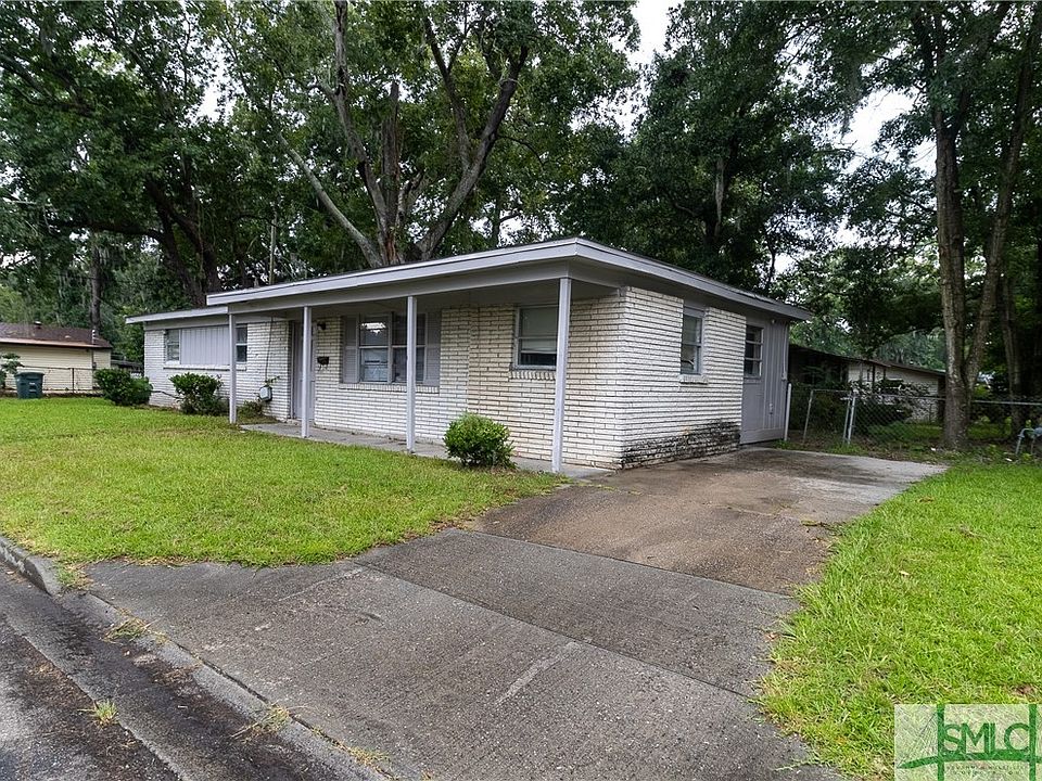 2nd image of 1421 E 56 Street