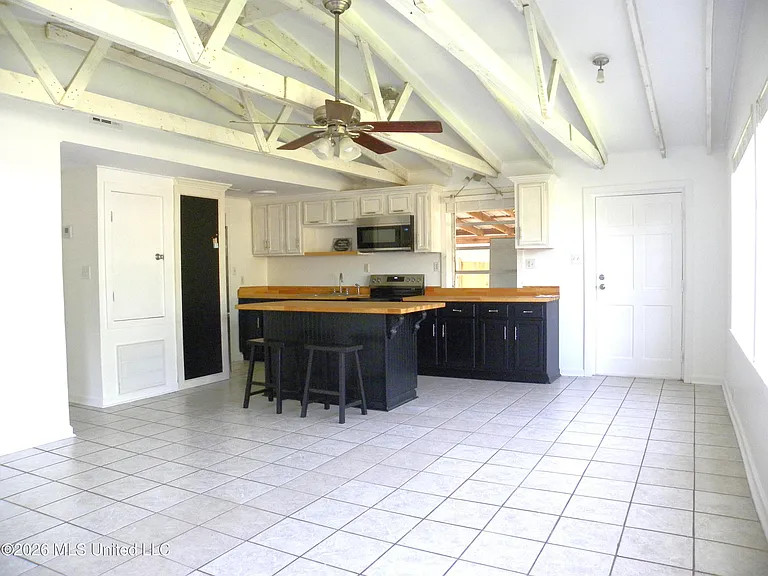 11447 Summer Lane Rd — Photo 6