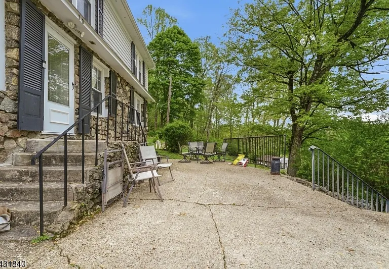 30 Hoffmans Crossing Rd — Photo 7