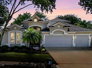 1571 Waters Edge Dr, Fleming Island, FL 32003