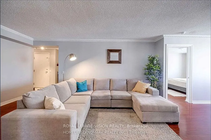 3 bed, $3,400 — Photo 2