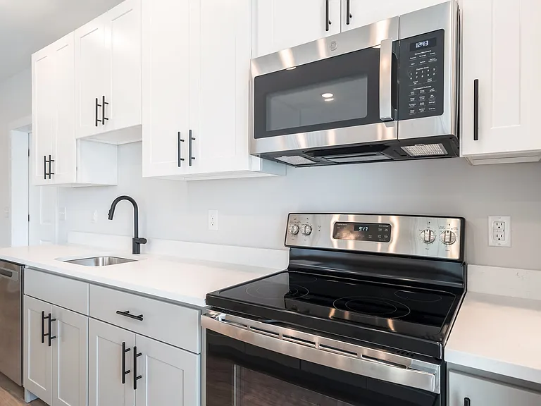 Taylor Flats — Photo 21