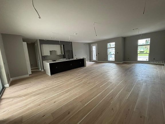 4th image of 72 HOFFER STREET