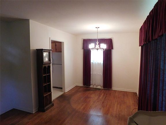 5th image of 759 S Dockery Ln