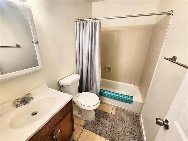 111 Lambda St #4 — Photo 12
