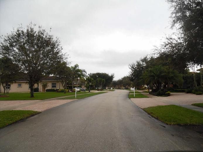 2nd image of 13874 SW 40th St