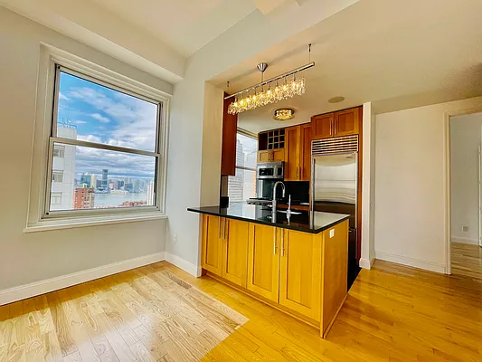 Rented by Brown Harris Stevens | media 9