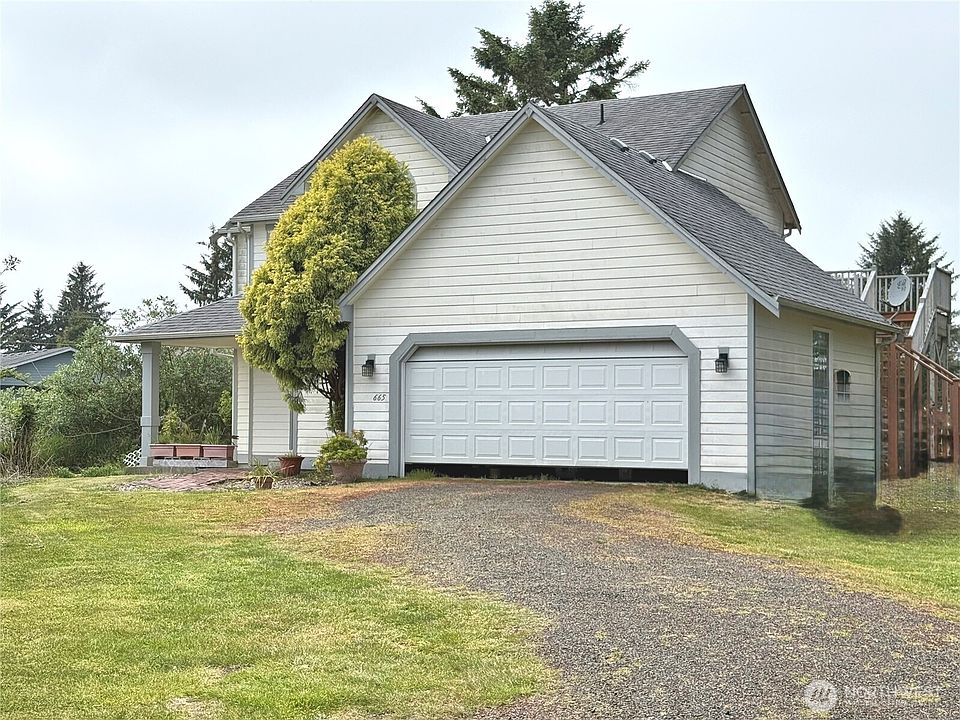 1st image of 665 Skamokawa Court SE