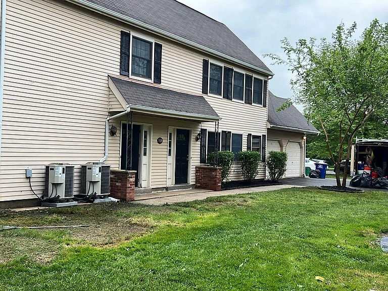 108 Willow Turn #A — Photo 3