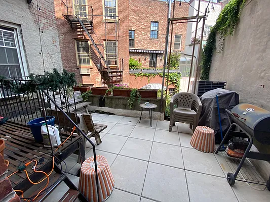 Rented by Spire Group | media 8