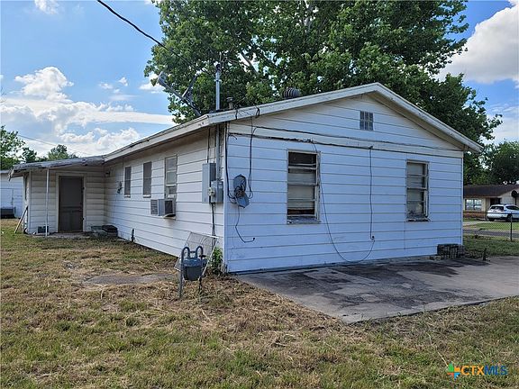 5th image of 202 W Bobwhite Ln