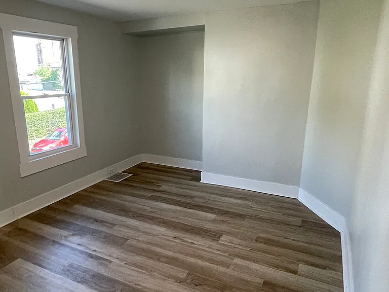 7526 Dickson St — Photo 22