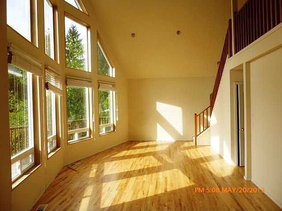 5th image of 22122 62nd Ave NW