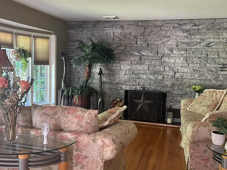 1464 Pleasant Valley Way — Photo 6