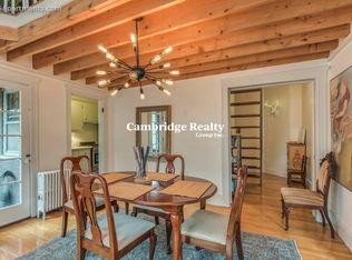 10 Remington St #203, Cambridge, MA 02138
