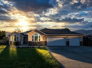 4400 Mount Daniel Ct, West Richland, WA 99353