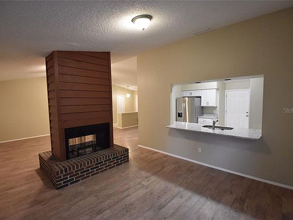 3rd image of 461 Eagle Cir