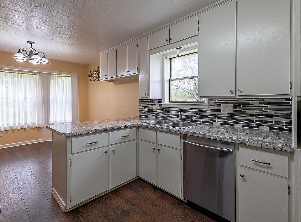 8205 Raintree Dr, College Station, TX 77845 Zillow