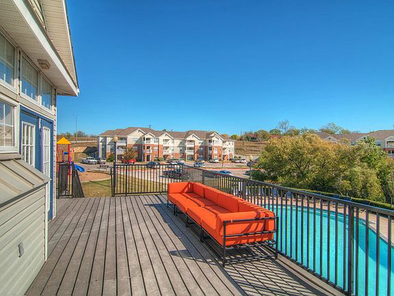 2nd image of 6225 Shady Oaks Manor Dr #104