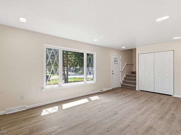 2nd image of 5382 Broad Blvd