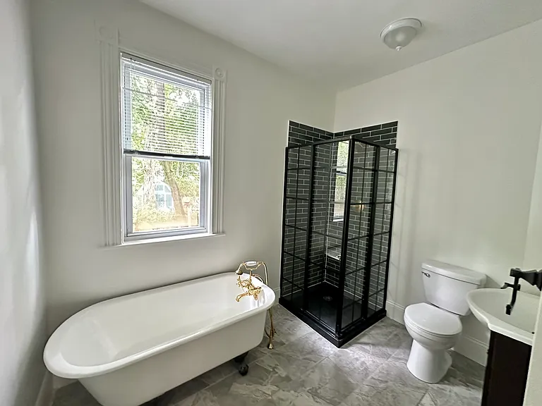 35 Waldeck St #1 — Photo 12