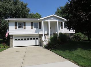 33 Pine Tree Rd, Sayre, PA 18840