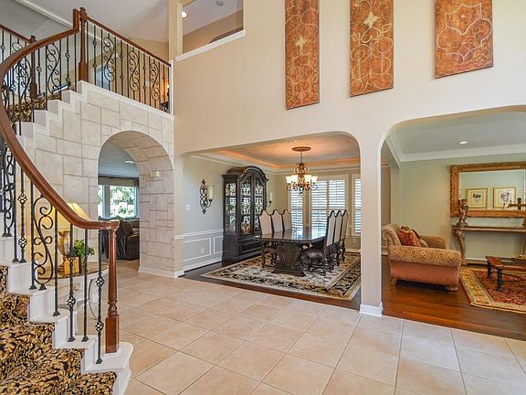 4th image of 5402 Emerald Pointe Ln
