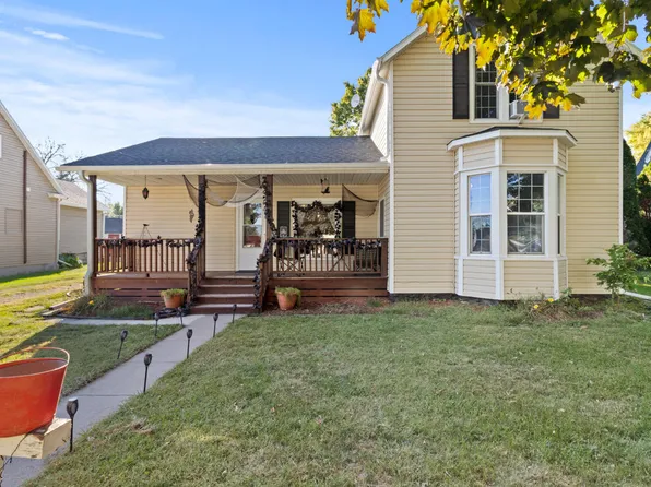 707 Ely St, Woodbine, IA 51579