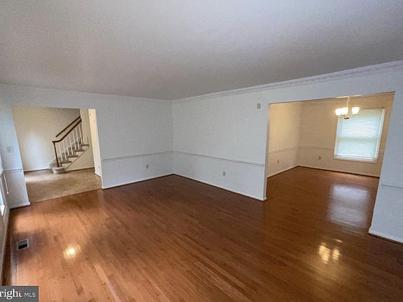 4th image of 17205 Amity Dr