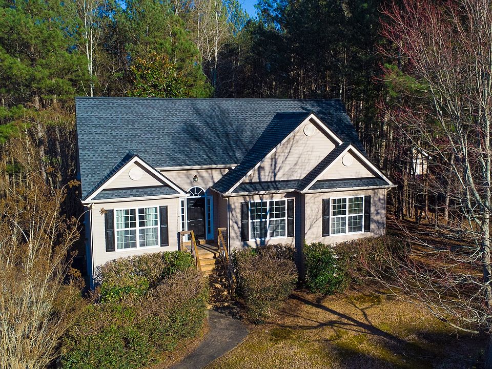 1st image of 74 Greenwood Trl